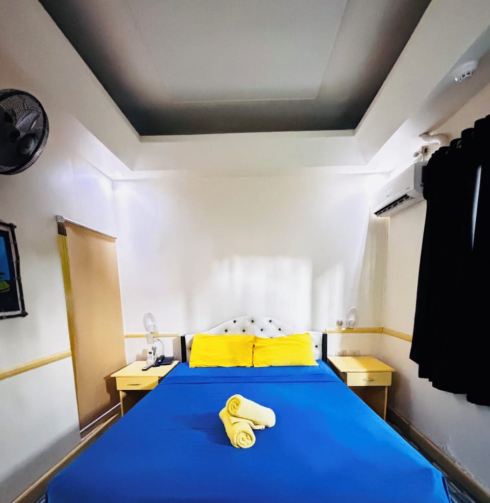 Superior Single Room, 1 Queen Bed | 1 bedroom, premium bedding, memory foam beds, in-room safe