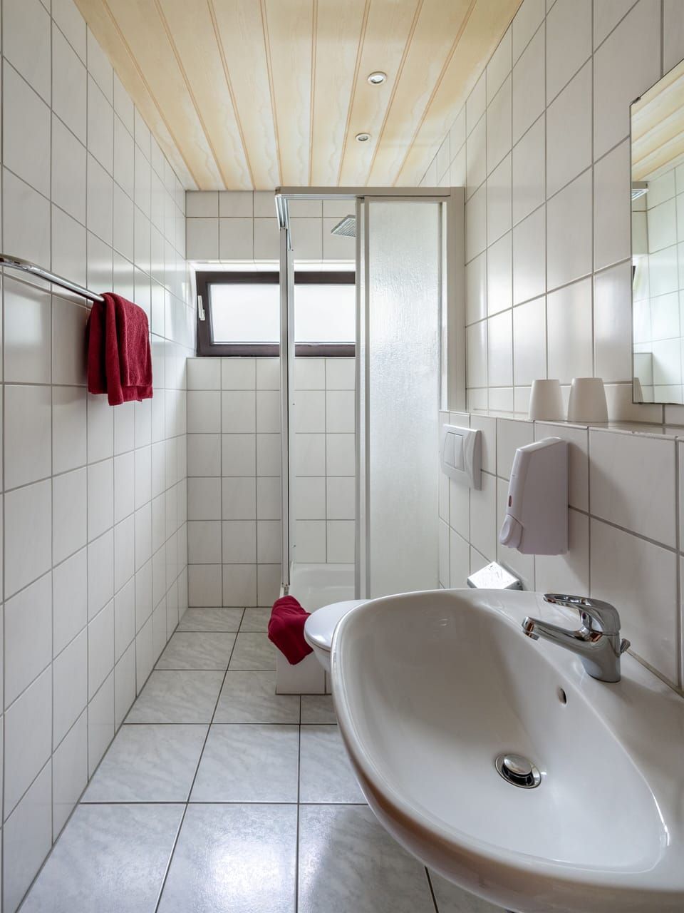 Standard Double Room, Balcony | Bathroom | Shower, hair dryer, towels