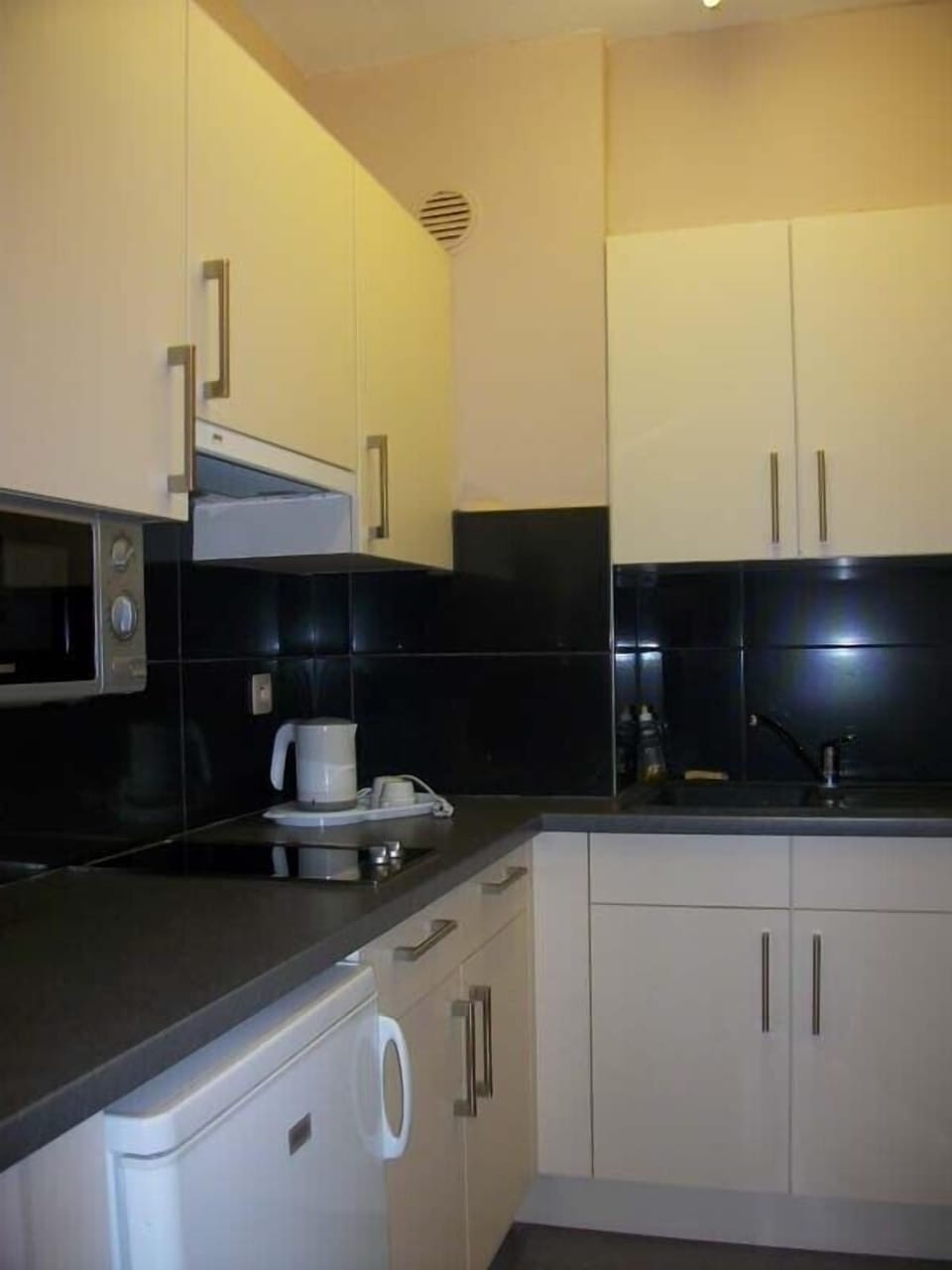 Triple Room | Private kitchen