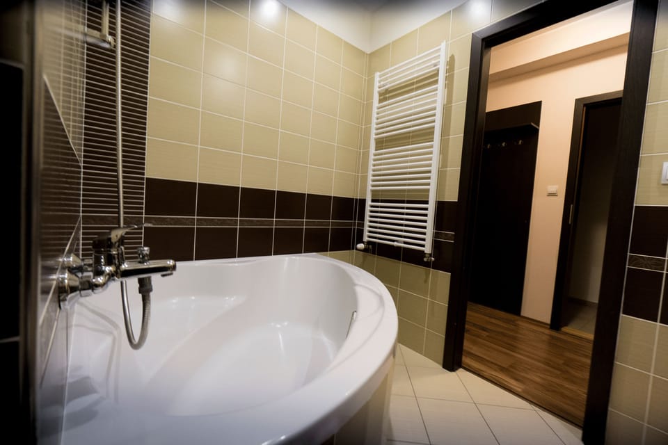 Standard Apartment for 6 people | Deep soaking bathtub