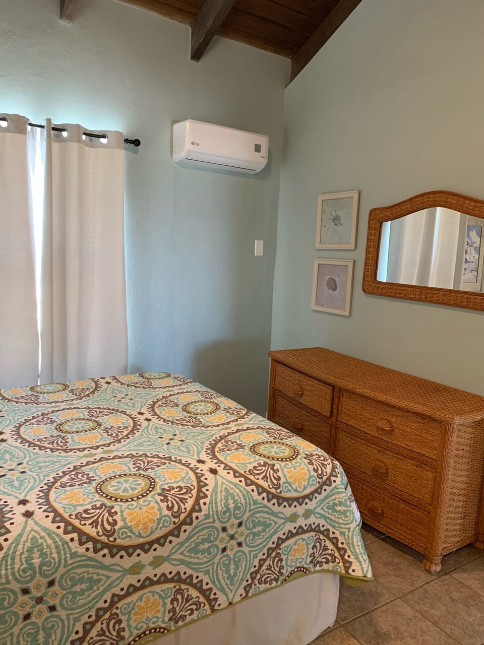 2nd bedroom with air conditioning and ceiling fan for comfort when sleeping