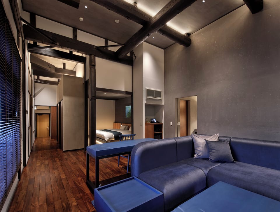 Villa Suite Terrace | Down comforters, in-room safe, desk, individually decorated