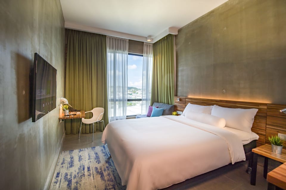 Premium bedding, minibar, in-room safe, desk
