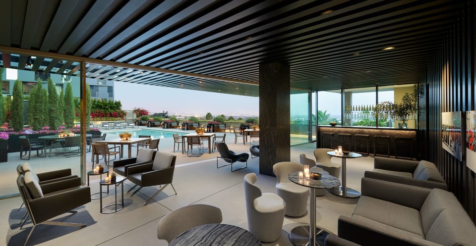 Outdoor pool, free cabanas, pool umbrellas