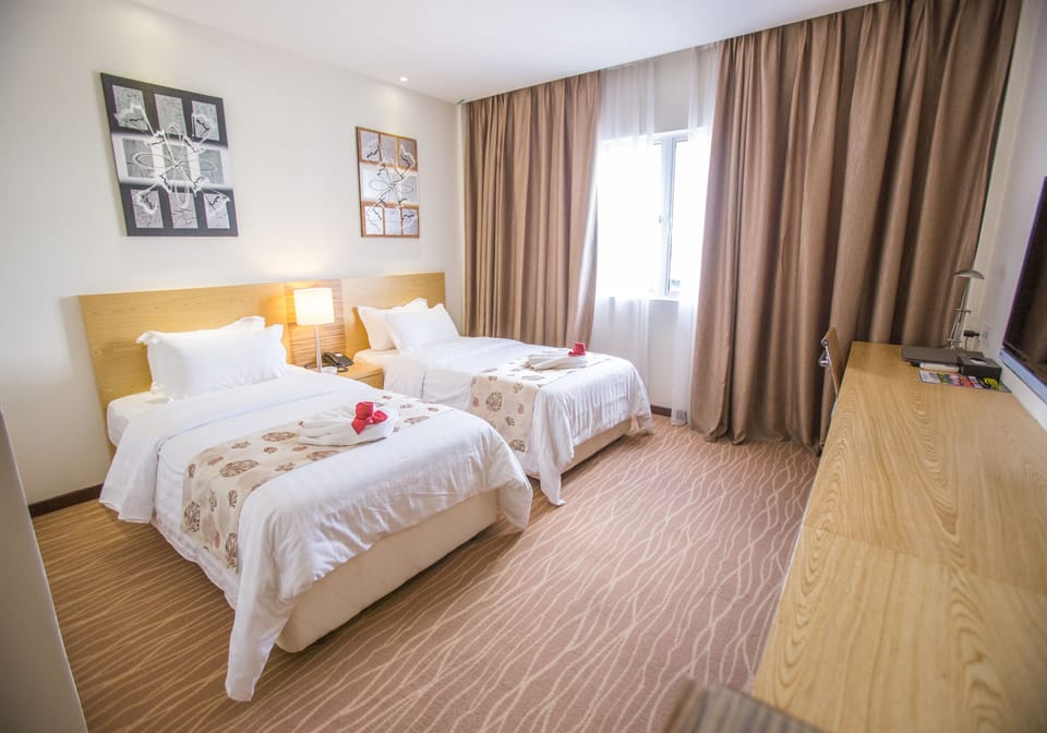 Superior Twin Room | In-room safe, desk, blackout drapes, soundproofing