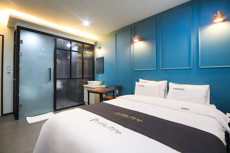 Premium Room (+Samsung AirDresser) | Soundproofing, free WiFi