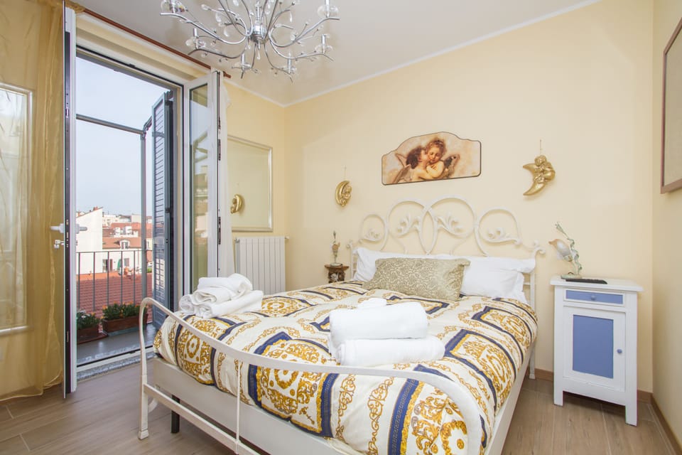 Deluxe Double Room | Premium bedding, down comforters, Select Comfort beds, minibar