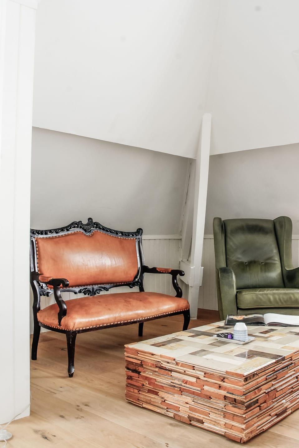 Deluxe Double Room | Living area | Flat-screen TV