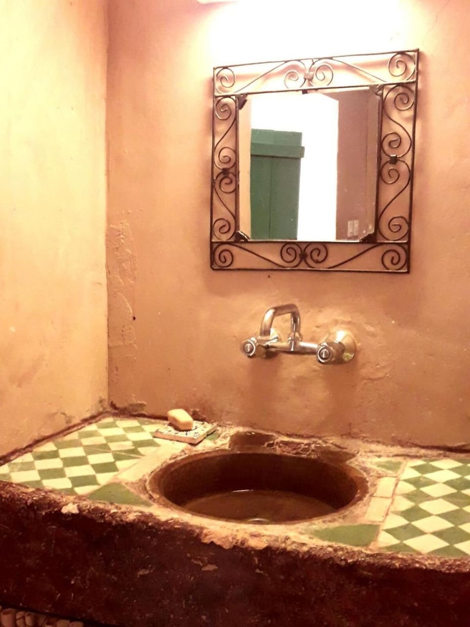 Shower, free toiletries, hair dryer, slippers