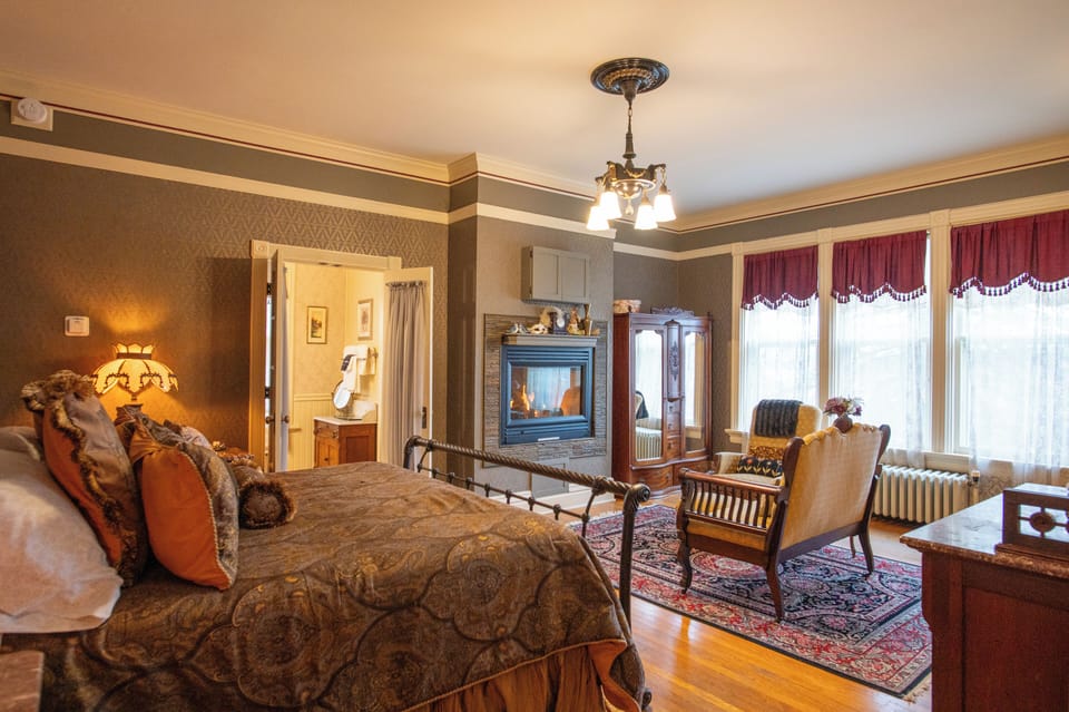 Suite, 1 King Bed (St. Croix Suite) | Premium bedding, individually decorated, individually furnished