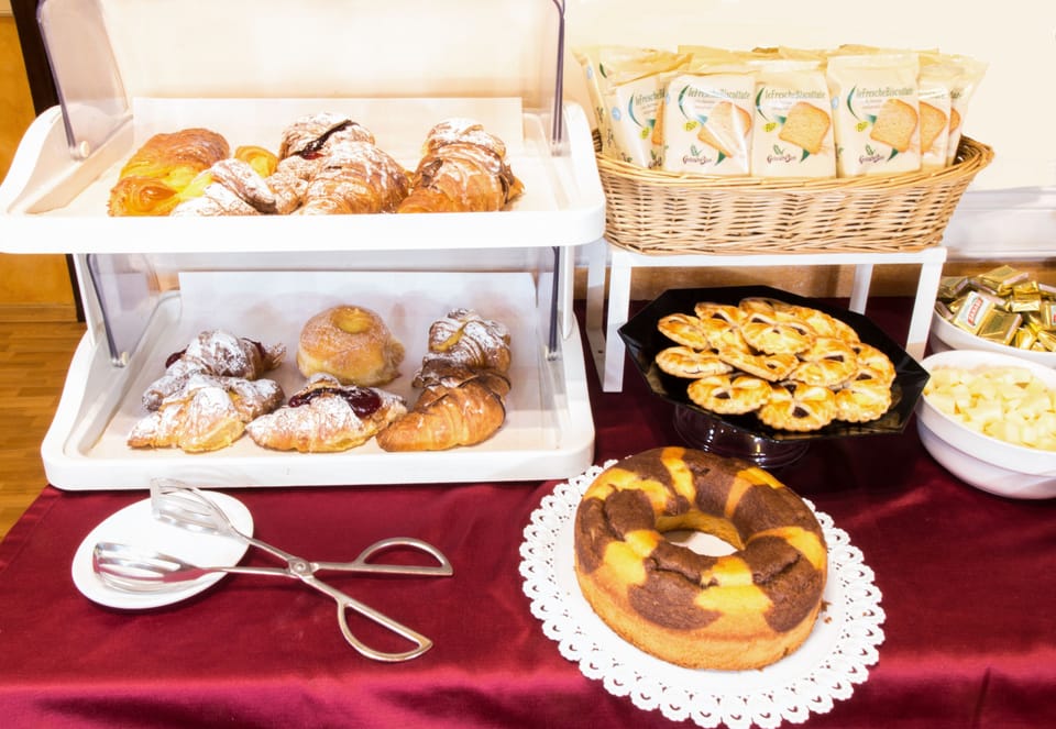 Daily continental breakfast for a fee