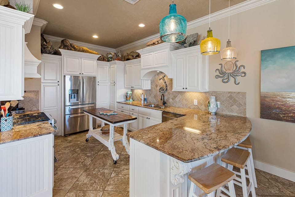 Kitchen with island bar