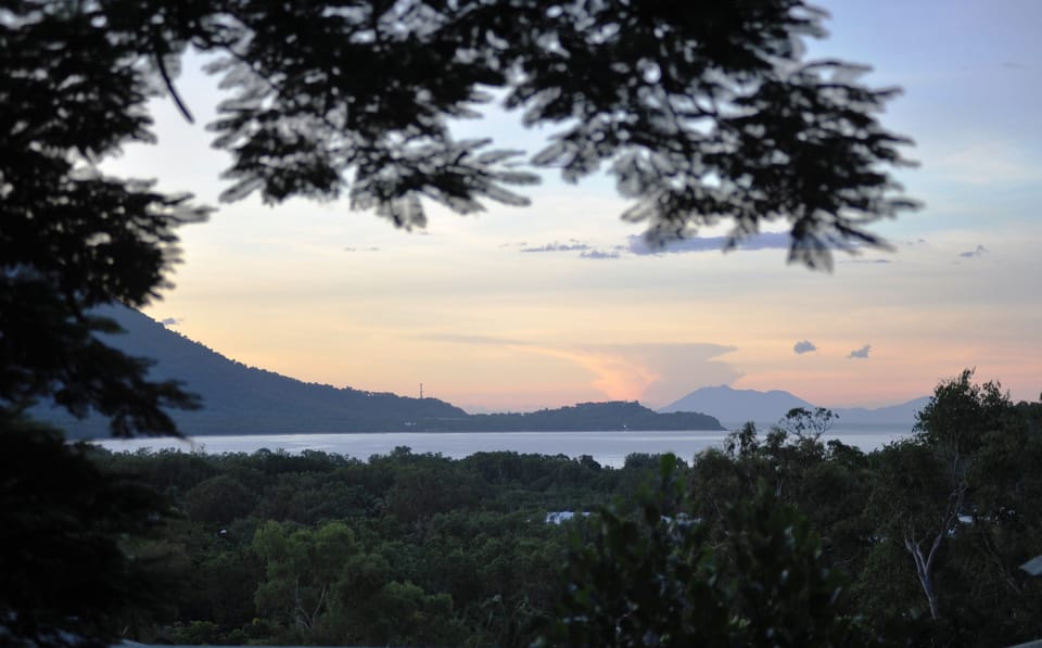 House, 3 Bedrooms | Water view