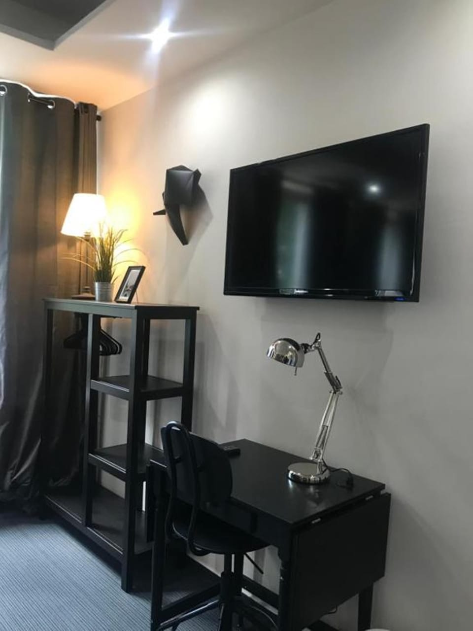 Standard Quadruple Room | Desk, free WiFi