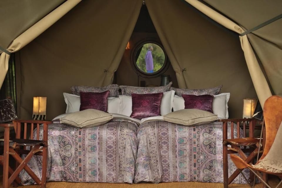 Desk, blackout drapes, bed sheets