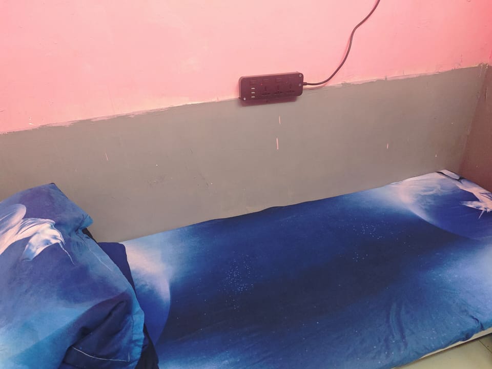 Basic Single Room | Free WiFi, bed sheets, wheelchair access