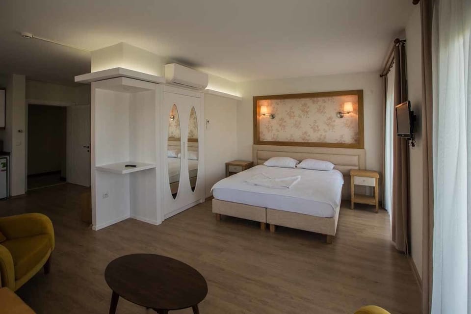 Triple Room, Mountain View | Desk, iron/ironing board, cribs/infant beds, free WiFi