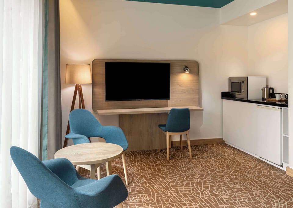 Studio (Forest View) | Premium bedding, down comforters, minibar, in-room safe