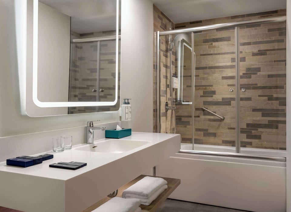 Suite, Terrace (Forest View) | Bathroom | Hair dryer, slippers, towels, soap