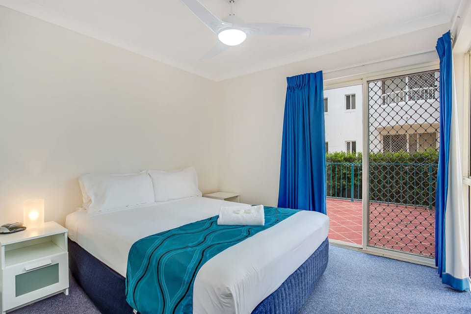 Apartment, 1 Bedroom | 1 bedroom, iron/ironing board, cribs (surcharge), WiFi (free)