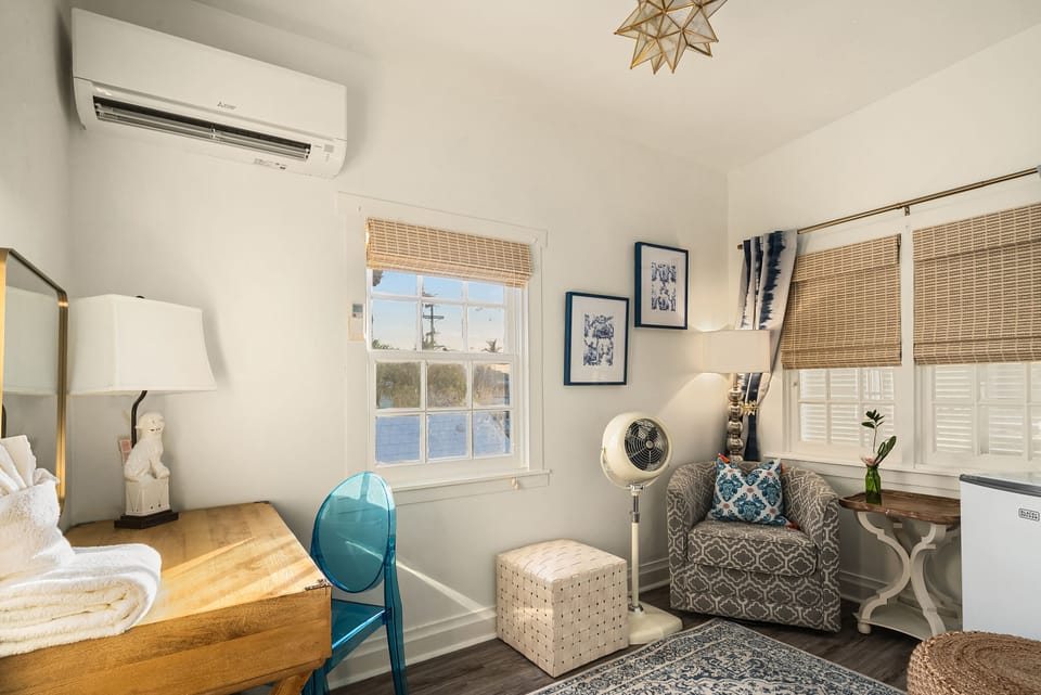Room 5 - Second Floor - 21+ Adult Only | Living area | Flat-screen TV