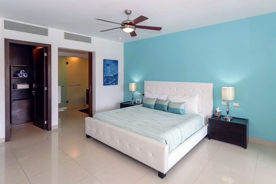 Family House, 2 Bedrooms, Beach View, Beachside | 1 bedroom, in-room safe, iron/ironing board, free WiFi