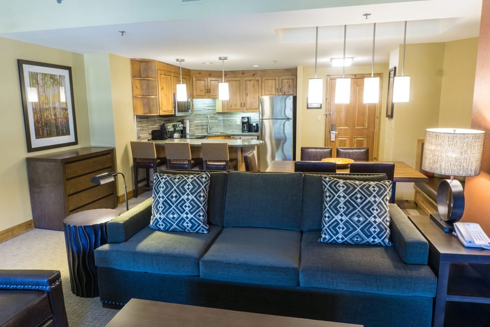 Condo, 1 Bedroom | 1 bedroom, minibar, cribs/infant beds, free WiFi