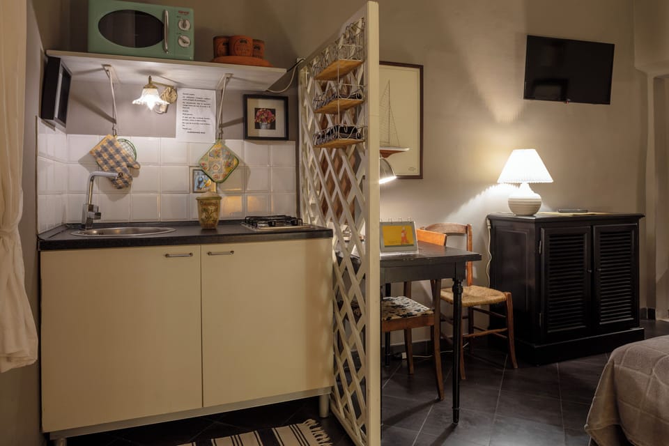 Comfort Studio | Private kitchenette