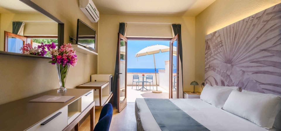 Panoramic Double or Twin Room, Sea View | Minibar, in-room safe, desk, free WiFi
