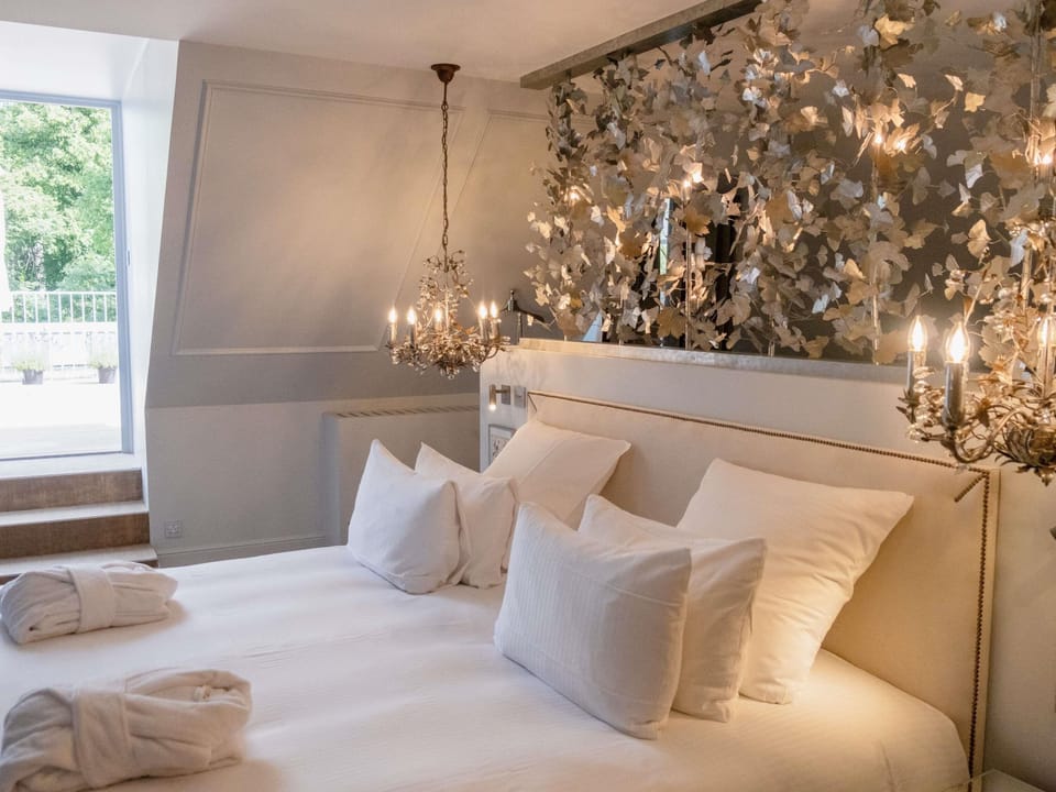 Deluxe Suite, 1 Double Bed with Sofa bed, Terrace (Duplex, 1 double bed, Terrace 25sqm) | In-room safe, desk, laptop workspace, blackout drapes