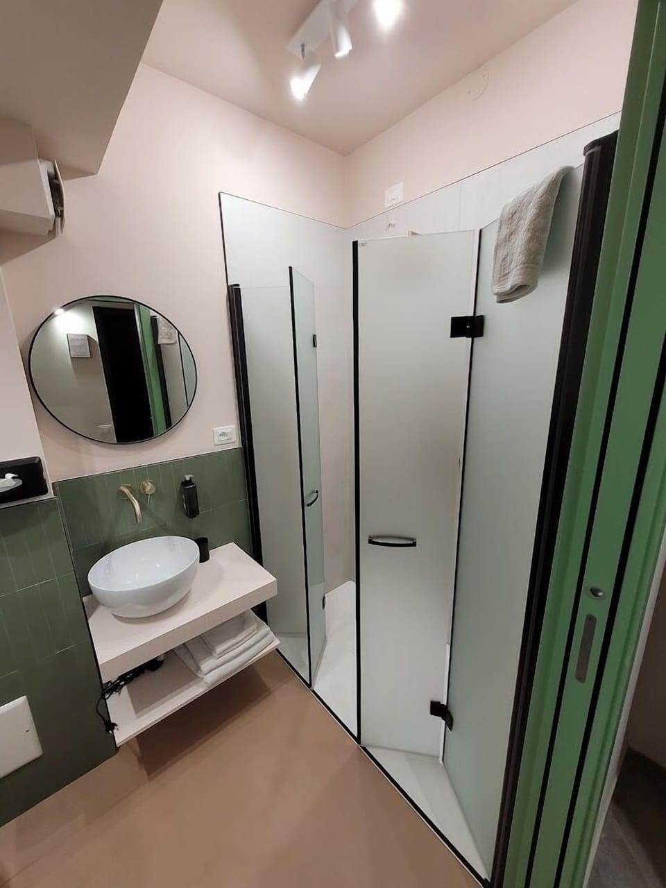 Family Suite, 2 Bedrooms, 2 Bathrooms, Tower | Interior detail