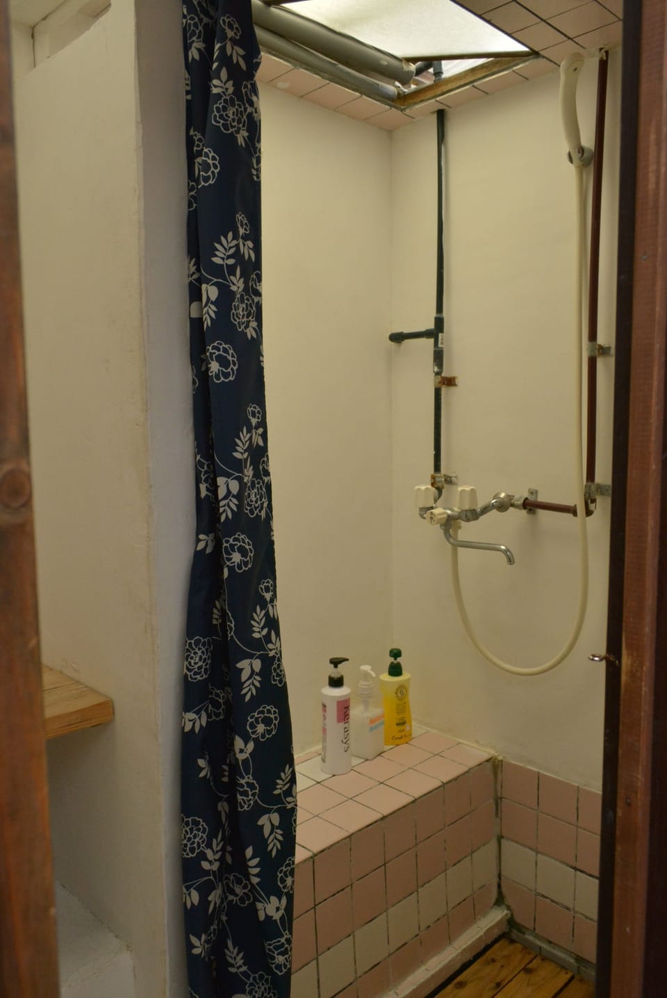 Guesthouse Bon Bed and Breakfast in Kyoto