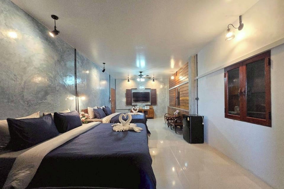 Classic | Free WiFi, bed sheets