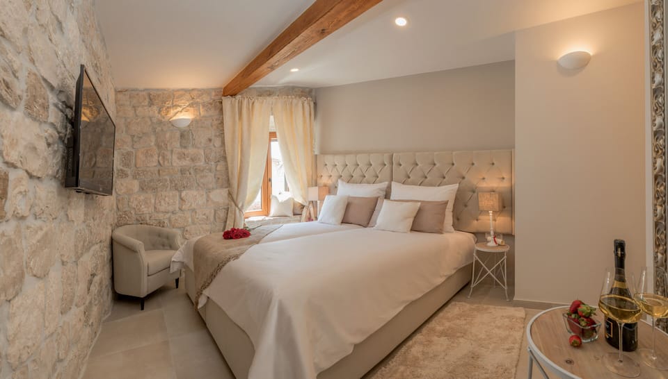 Deluxe Room | In-room safe, individually decorated, soundproofing, free WiFi