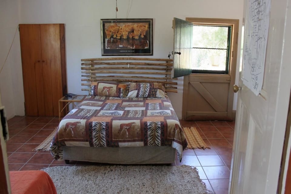 Basic Double Room, 1 Double Bed | Free WiFi, bed sheets