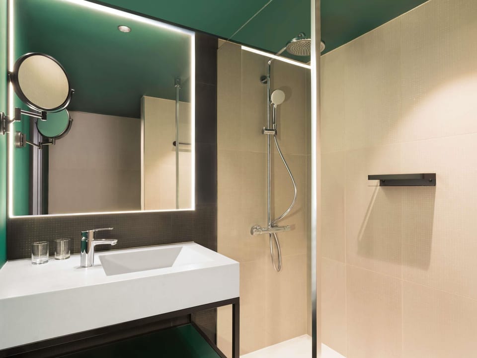 Eco-friendly toiletries, hair dryer, towels