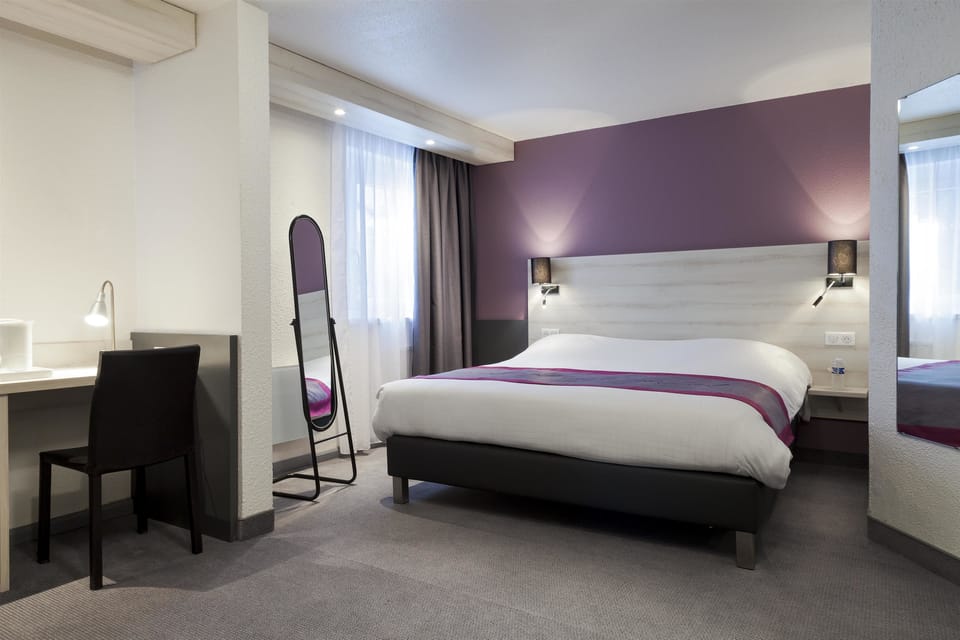 Standard Room, 1 Double Bed | Premium bedding, Select Comfort beds, desk, soundproofing