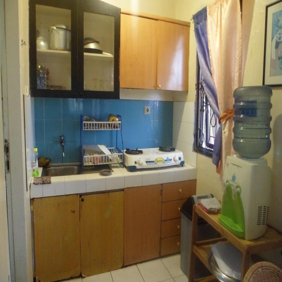 Villa, 2 Bedrooms | Private kitchenette | Fridge, stovetop, cookware/dishes/utensils