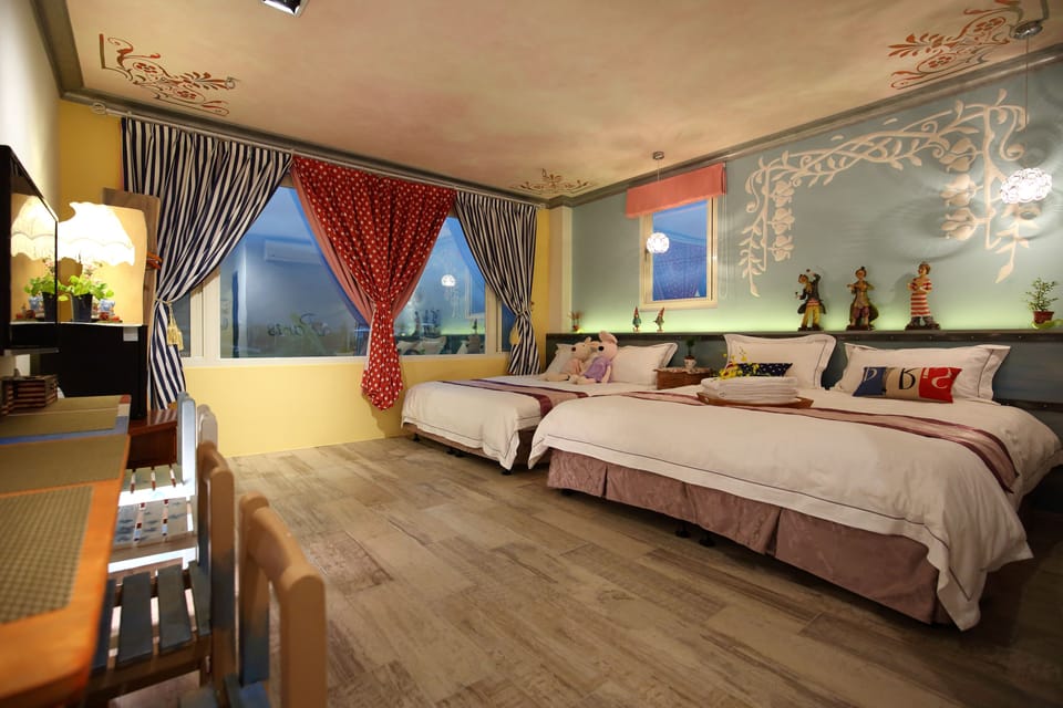 Classic Quadruple Room | Desk, blackout drapes, iron/ironing board, free WiFi