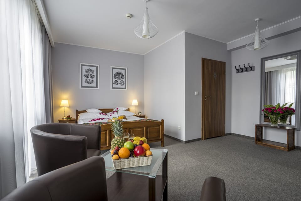 Double Room | Free WiFi, bed sheets