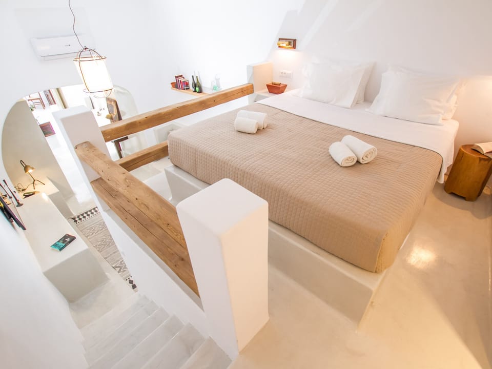 Villa, 1 Bedroom, Jetted Tub | Premium bedding, down comforters, in-room safe, desk