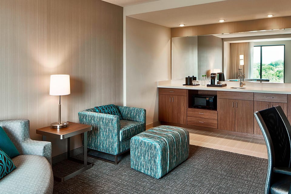 Suite, 1 King Bed | Private kitchen | Coffee/tea maker, mini-fridge