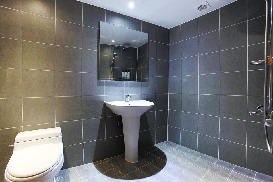 Standard Room | Bathroom sink