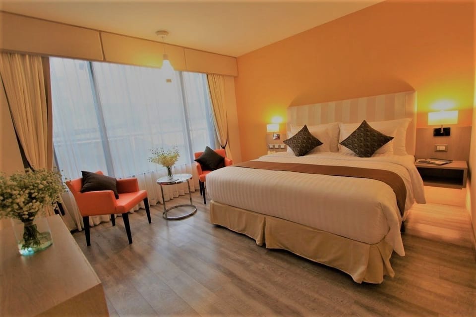 Premium bedding, minibar, in-room safe, free WiFi