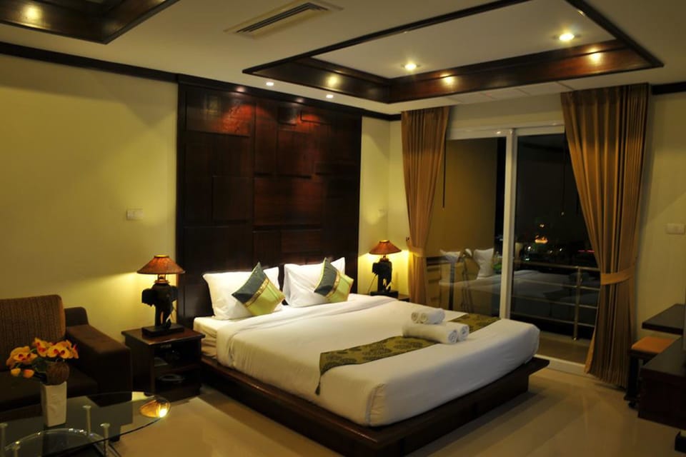 Standard Double Room | In-room safe, WiFi (free)