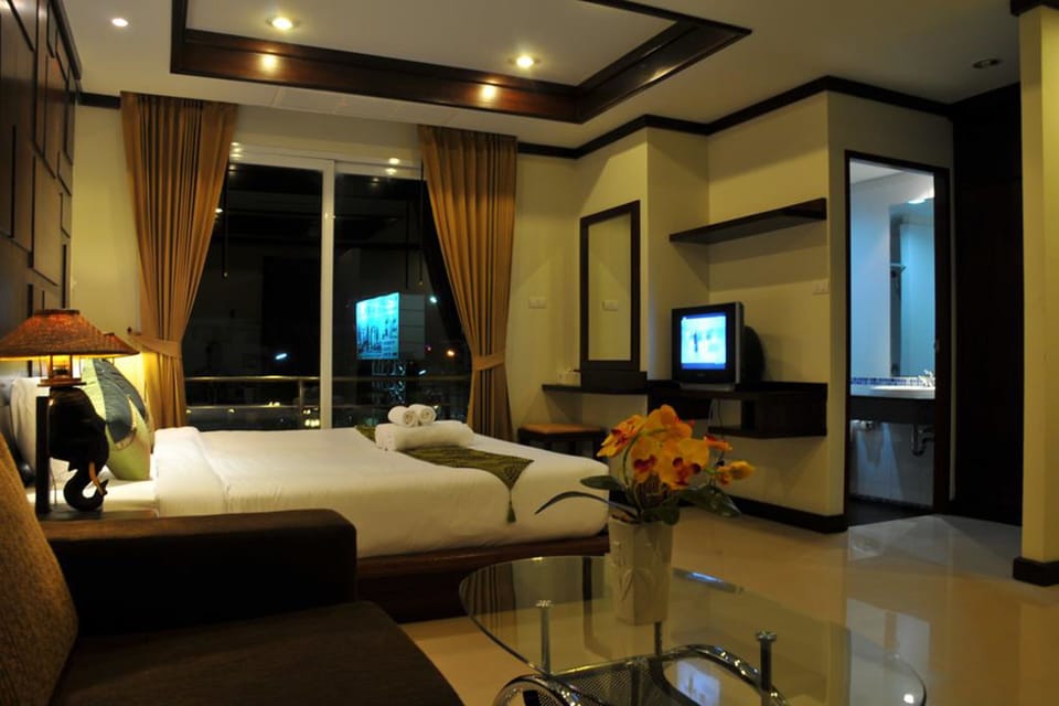 Standard Double Room | In-room safe, WiFi (free)