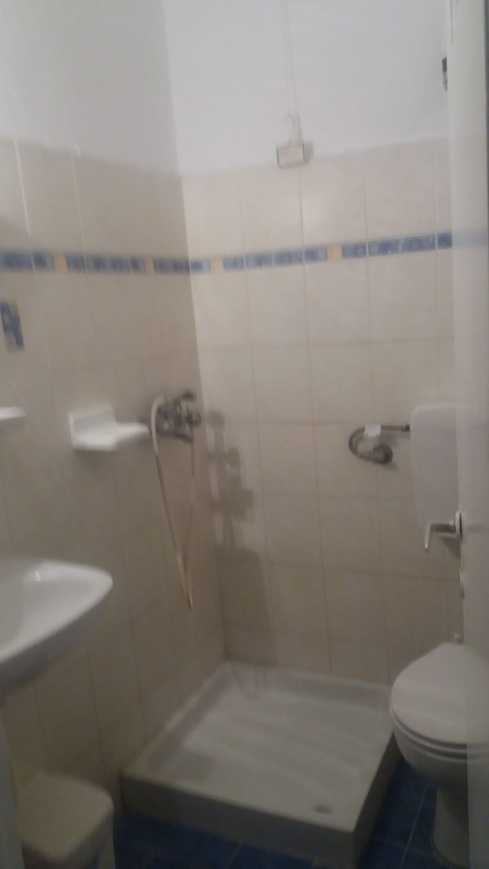 Standard Double or Twin Room, Sea View | Bathroom | Shower, free toiletries, hair dryer, towels