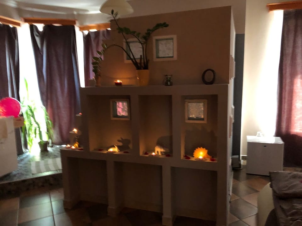 Premium Double Room, 1 Queen Bed | Iron/ironing board (on request), WiFi (free), bed sheets