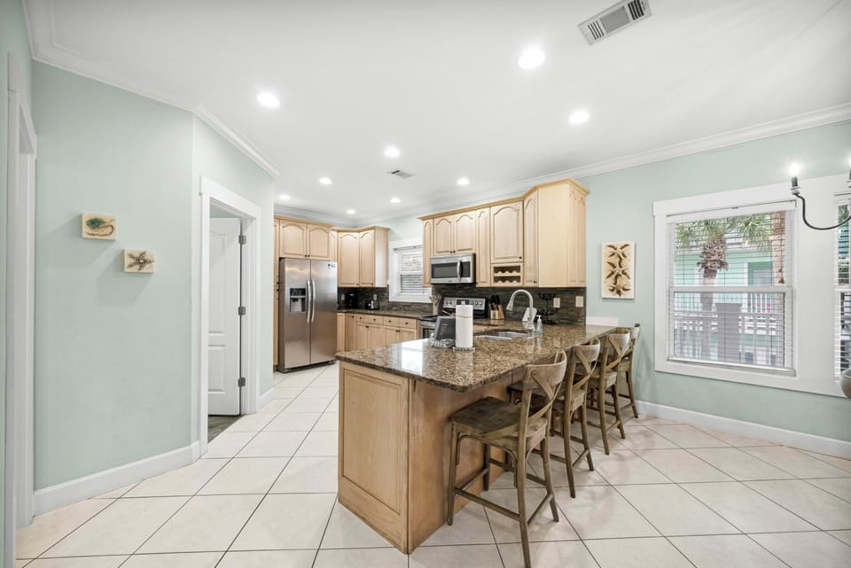 House, 5 Bedrooms, Beachside (Sanibel) | Private kitchen | Fridge, microwave, oven, stovetop