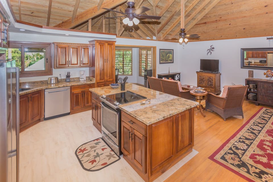 New kitchen with all new appliances as of 2019